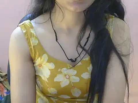Cute_Pihu01 webcam
