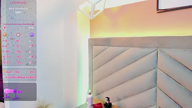 Mia_Valentine_ webcam