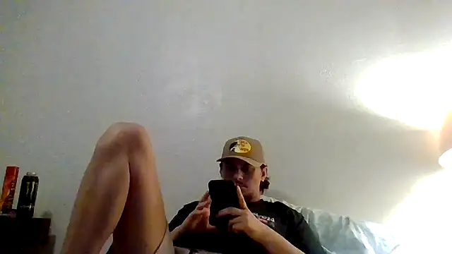 Tallhungandcloudy webcam