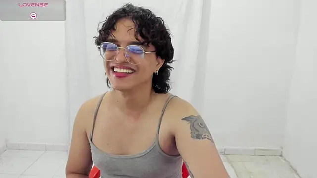 Diane_blossom webcam