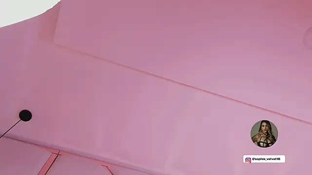 Sophie-velvet webcam