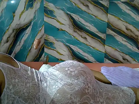 CreamyCupcake_ webcam