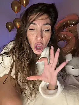 Amani_thewolf webcam