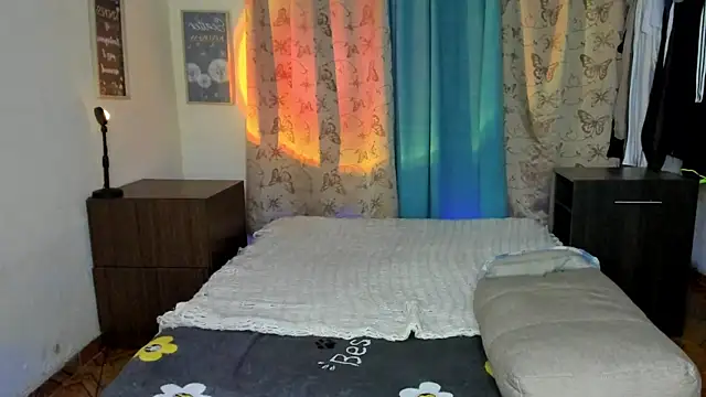 Angel_White25 webcam