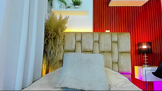 whitney_white_ webcam