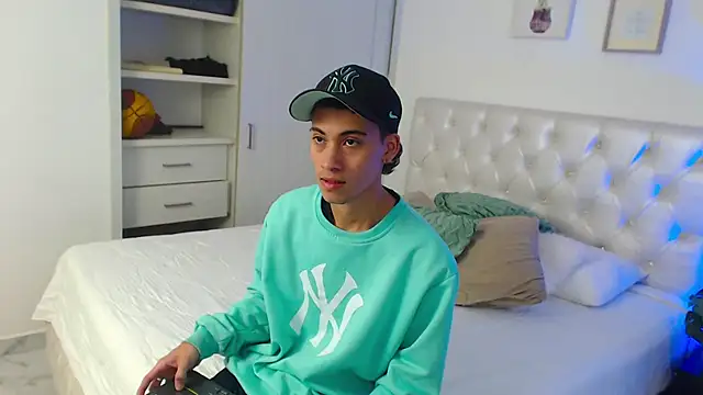 yulian_vasquez webcam