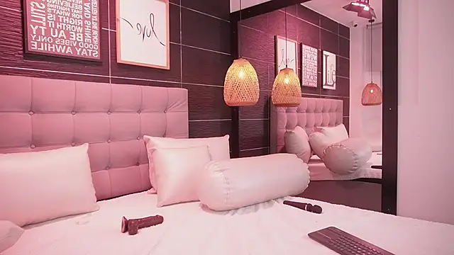 BellaLatinaTS webcam