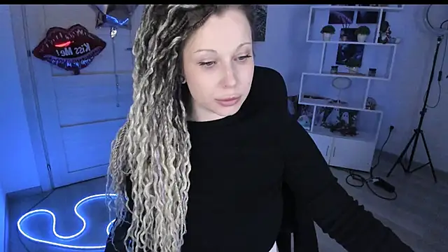 honeysallymoore - HoneySallyMoore's free webcam - UK Sex Cams