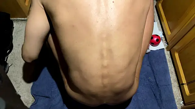 sharkedtaxis - SharkedTaxis's free webcam - UK Sex Cams