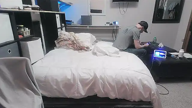 sissytrapdolly24 webcam