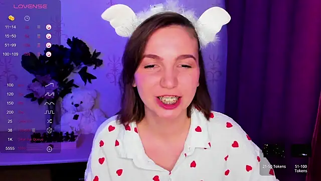 kindhazelhere_ - KindHazelHere_'s free webcam - UK Sex Cams