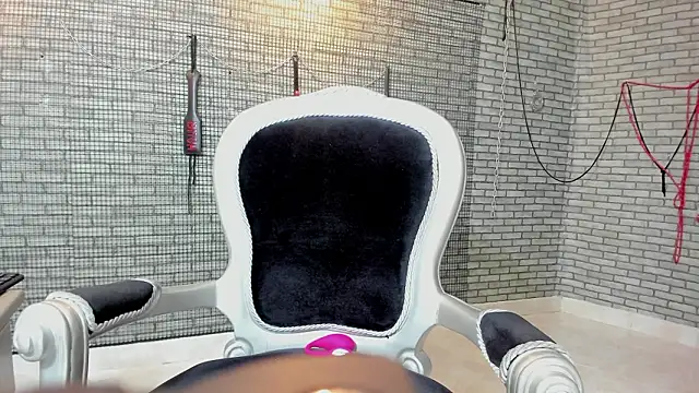 Live sex cam di Briana_24