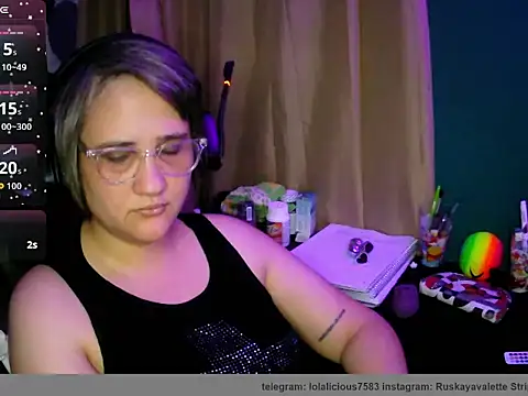 lolalicious_7583 webcam