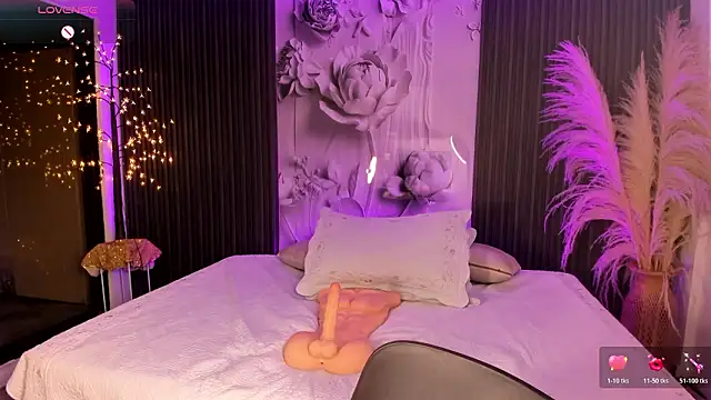 ShaniaDaniels webcam