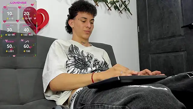 Maxxx_bigcockx webcam