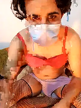 coupl_hwaya99 webcam