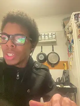 elpikapreta - ELPikaPreta's free webcam - UK Sex Cams