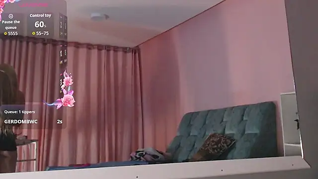 camila_russoo - Camila_Russoo's free webcam - UK Sex Cams