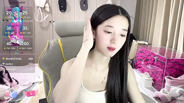 美女OiOi-666在线直播