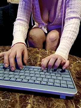 Jeannie_69_andahalf webcam