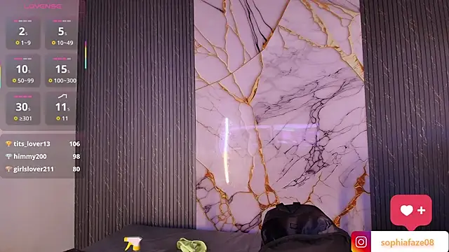 big_tits_in_your_face webcam