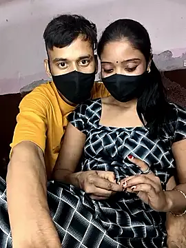 couplegk71 - Couplegk71's free webcam - UK Sex Cams