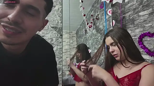 Rich_Couple_69 webcam