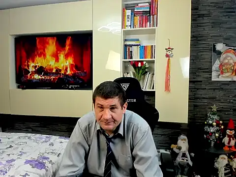 SpartacusDaddy48 webcam