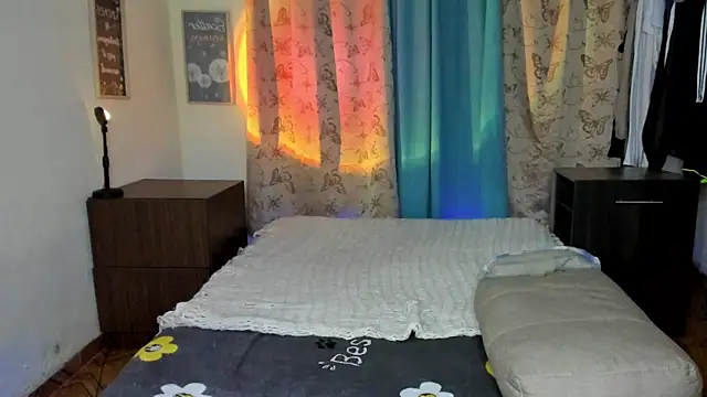 Angel_White25 webcam