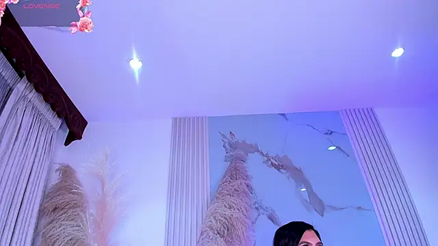 NatashaTaylor1 webcam