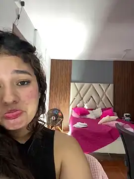 lana_rousse01 - Lana_rousse01's free webcam - UK Sex Cams