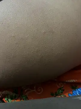 alinebblinda (F teen) - Siririca peladinha🥵😈