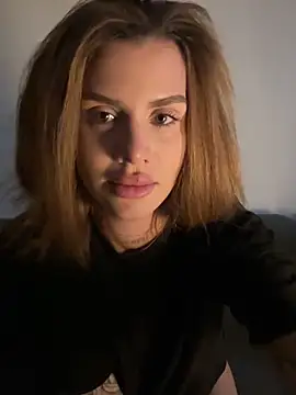 EmiliaCatalina webcam