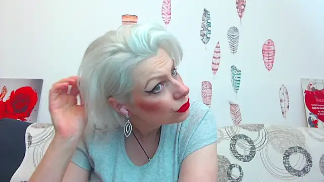 Playful_Goldie_WOW__ webcam