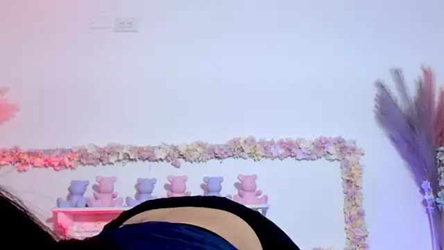 sharlotaustral18 webcam