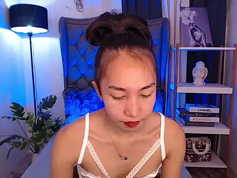 Sweet_kittyxx webcam