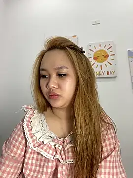 Almira6868 webcam