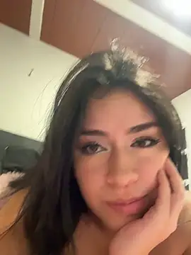 aura_owl - Aura_Owl's free webcam - UK Sex Cams