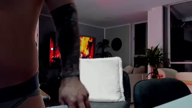 Valenthino_Salvatore private show on Streamsexy