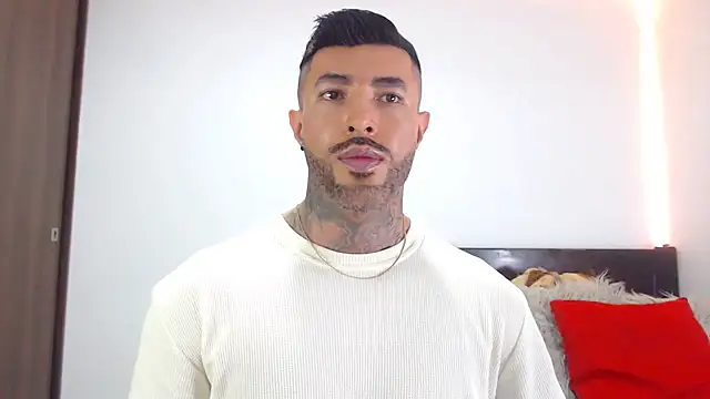 andrea_de_lucaa webcam