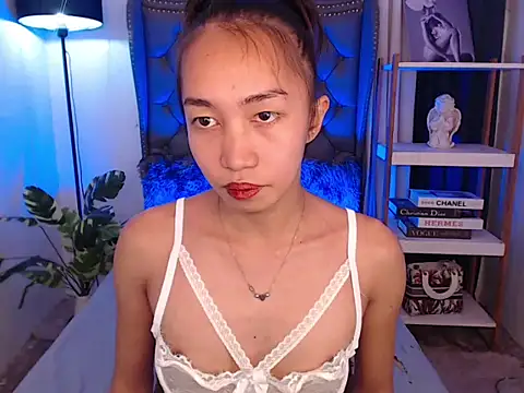 Sweet_kittyxx webcam