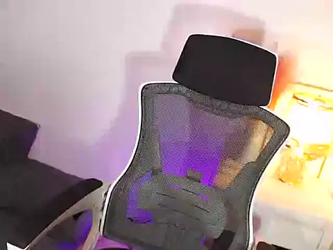 MajesticKitana webcam