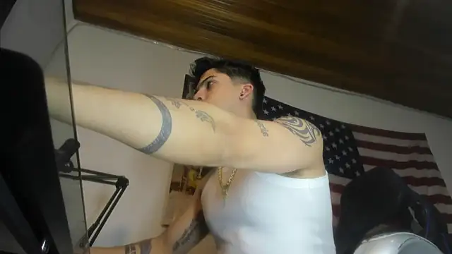 charlie_hotxxx webcam