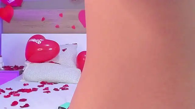 MiaTaylorSweet webcam