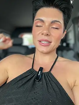 LukeLouHarvey webcam