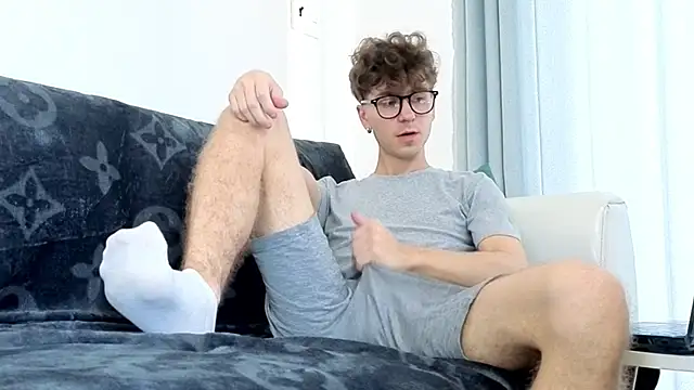 Joseph__Quinn webcam