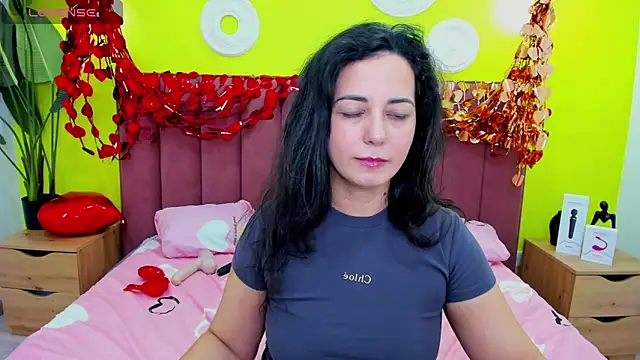 Linda_Insatiable webcam