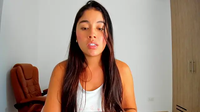 AriaMontgomery webcam