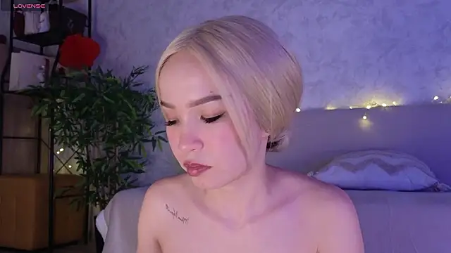 saya_li11 - Saya_li11's free webcam - UK Sex Cams