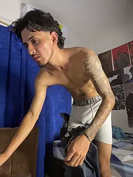 Kriss_Edwards webcam